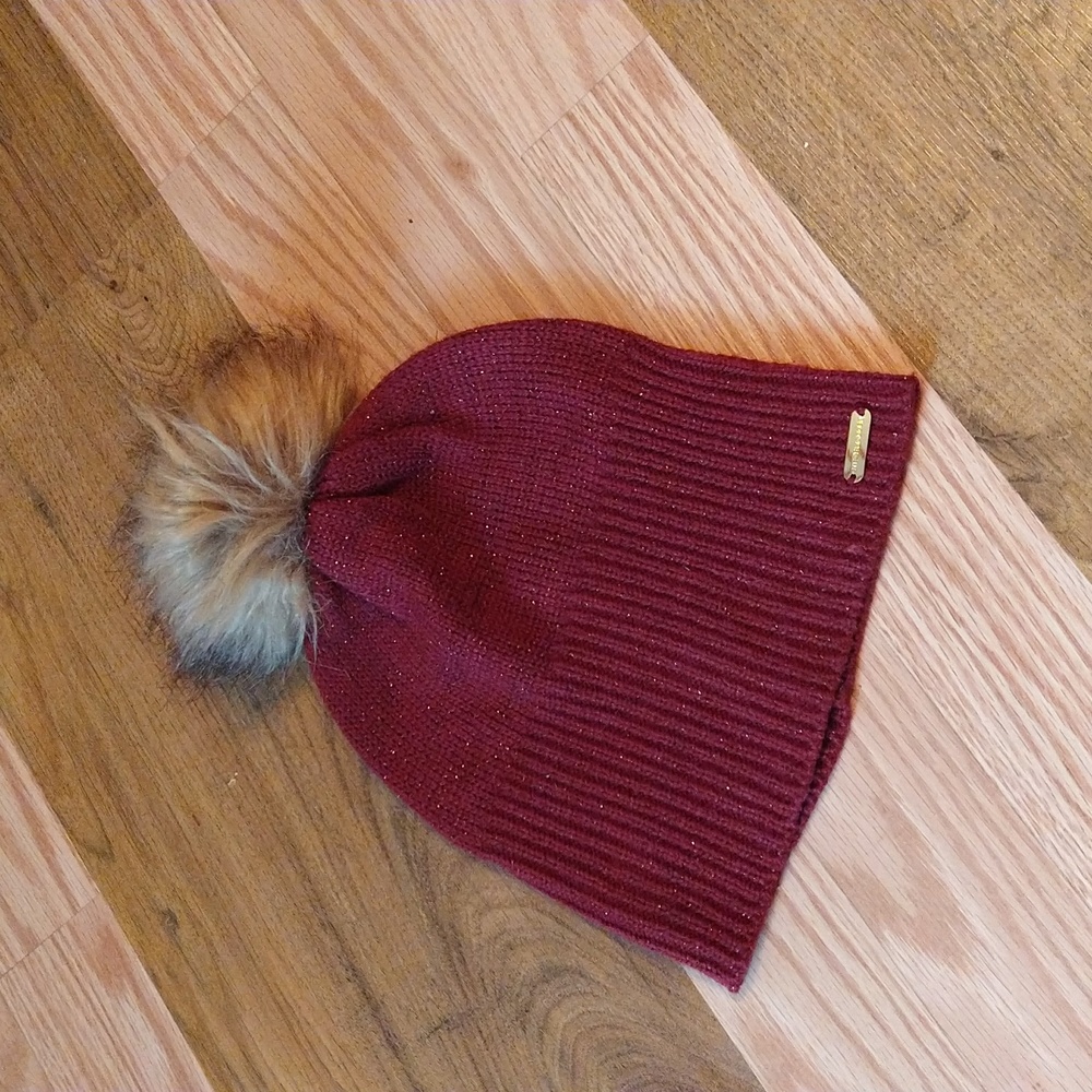 Steve Madden winter beanie